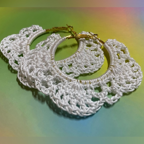 CROCHET LACEY HOOP EARRINGS- WHITE - Picture 2 of 3